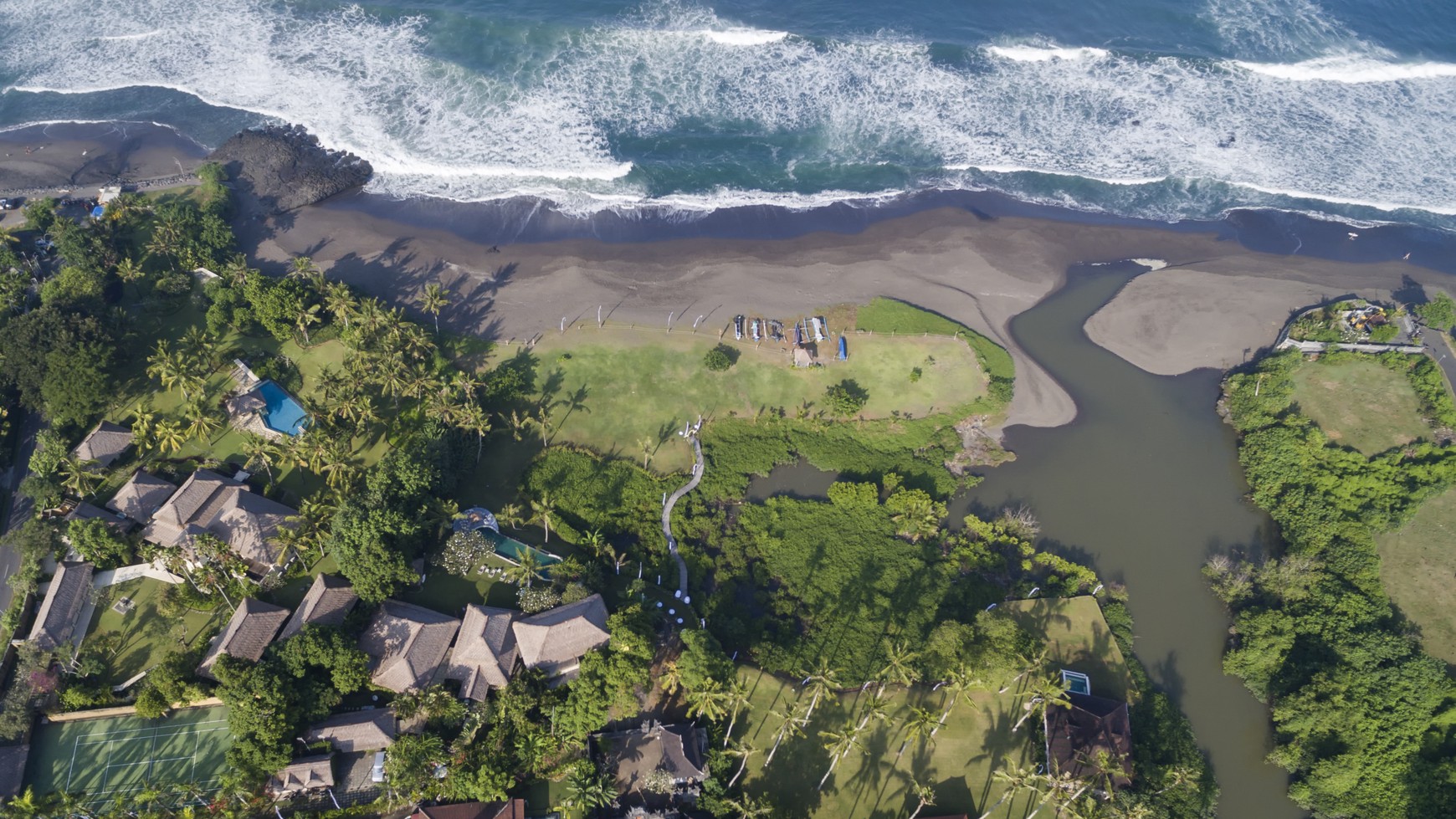Prime Beachfront Estate of over 1 hectare presenting unique opportunity for redevelopment or lifestyle choice in Pererenan Canggu Bali