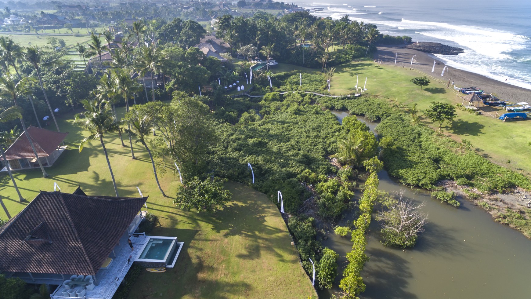 Prime Beachfront Estate of over 1 hectare presenting unique opportunity for redevelopment or lifestyle choice in Pererenan Canggu Bali