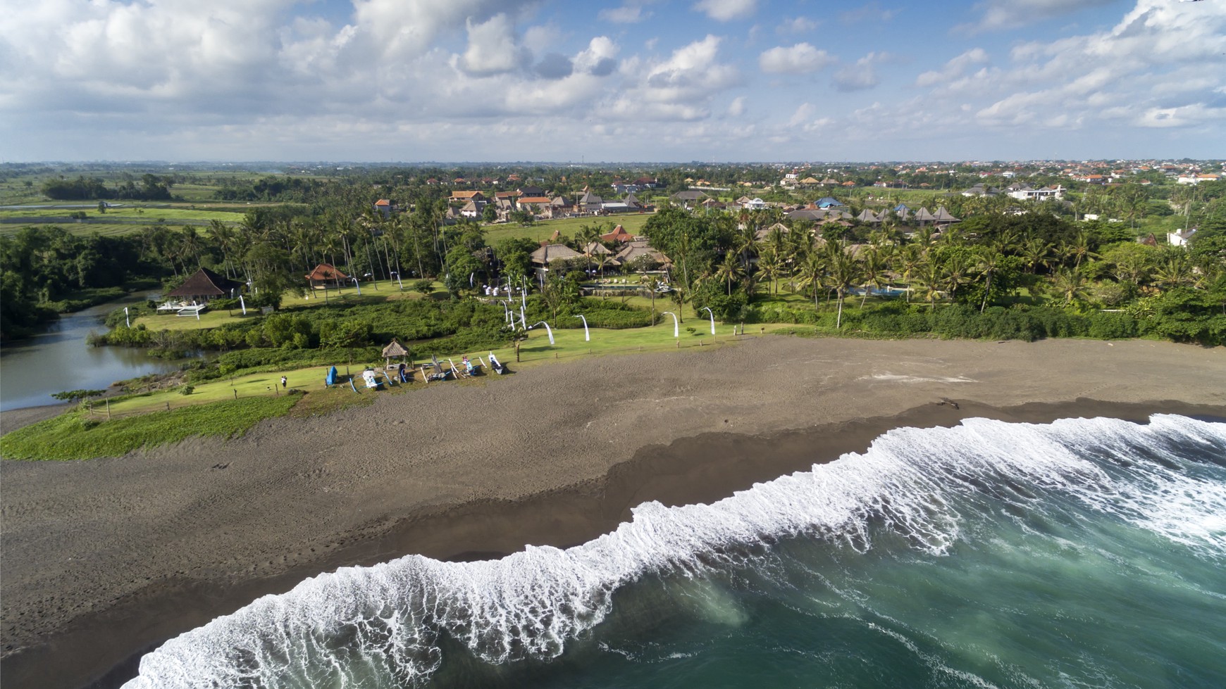 Prime Beachfront Estate of over 1 hectare presenting unique opportunity for redevelopment or lifestyle choice in Pererenan Canggu Bali
