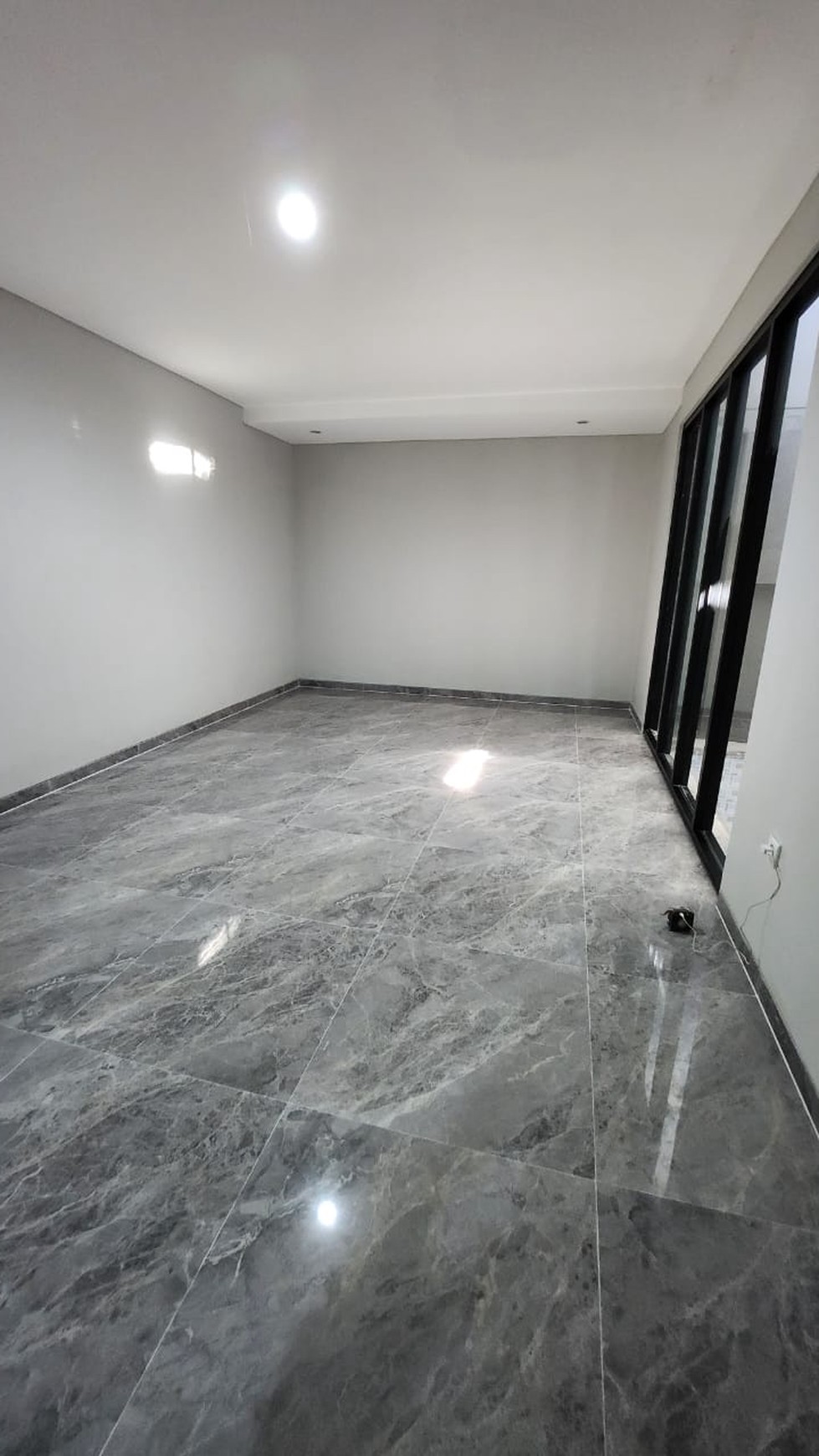 Dijual Rumah Baru PRIVATE Pool -Bukit Golf Internasional Citraland Surabaya Barat - New Modern Premium Luxury