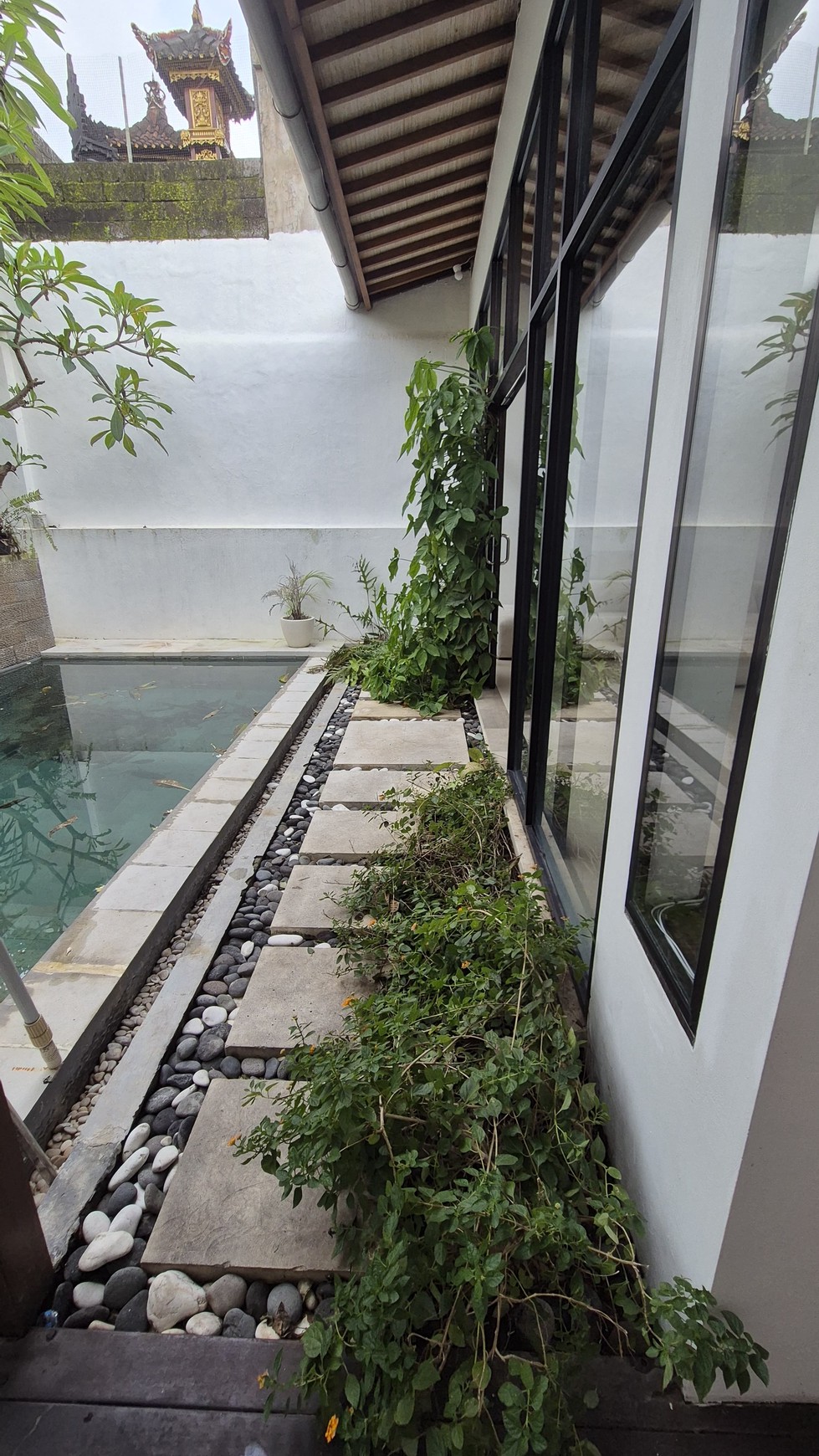 Cozy Home in Batubulan, Bali: Comfortable Long-Term Rental in a Peaceful Area