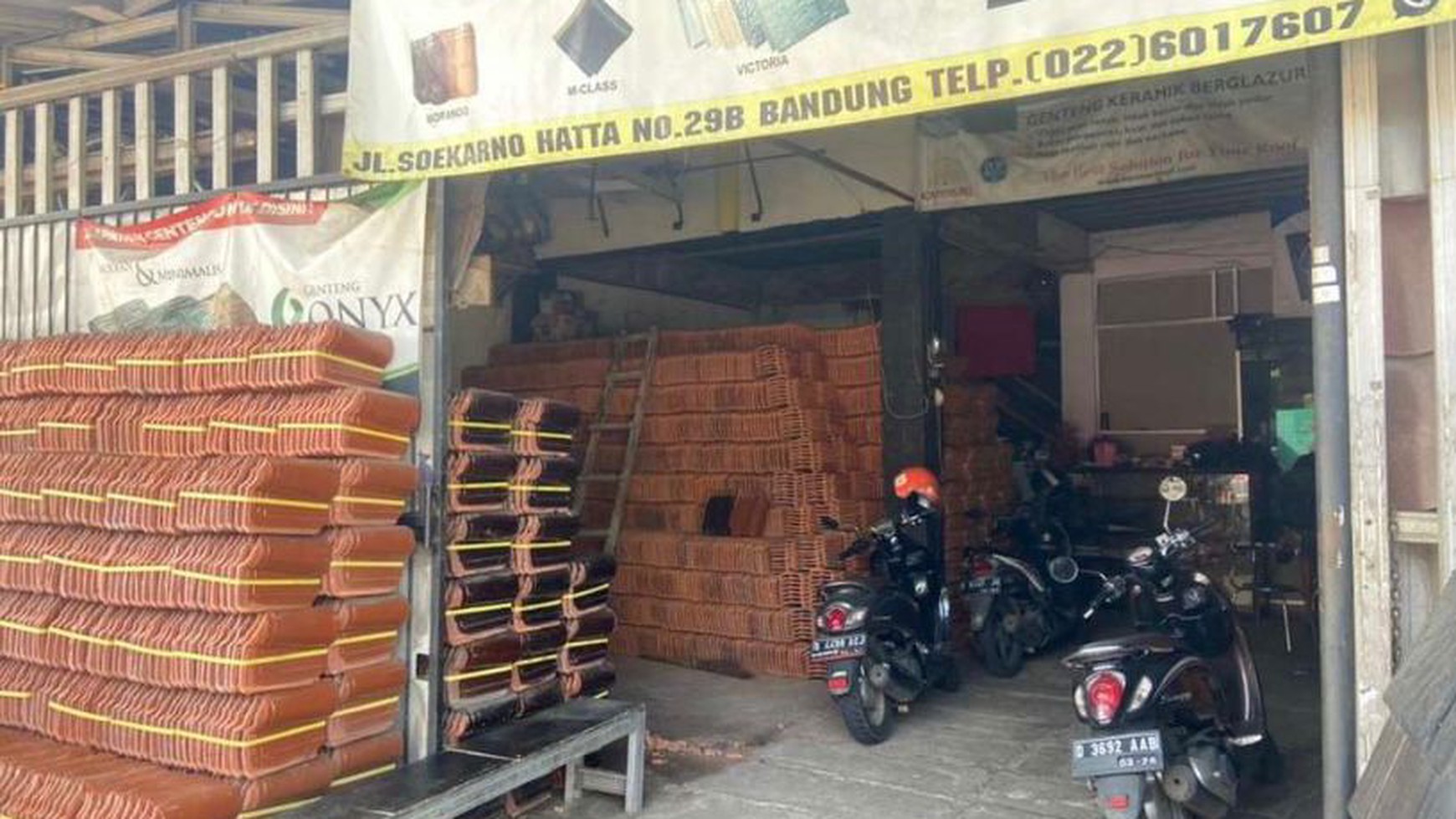 DIJUAL RUMAH STRATEGIS TENGAH KOTA BANDUNG DEKAT TOL PASIR KOJA