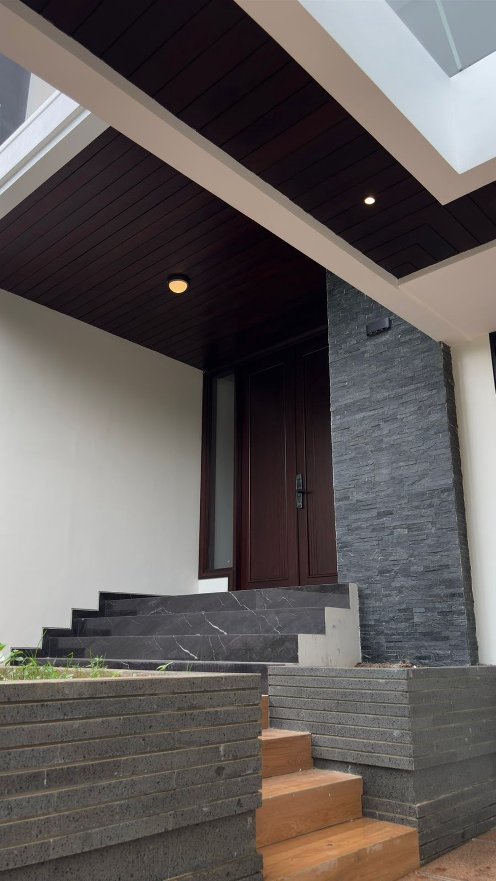 Dijual Rumah Baru East Emerald Mansion Citraland Surabaya Lokasi Dekat Gwalk, Pakuwon Mall