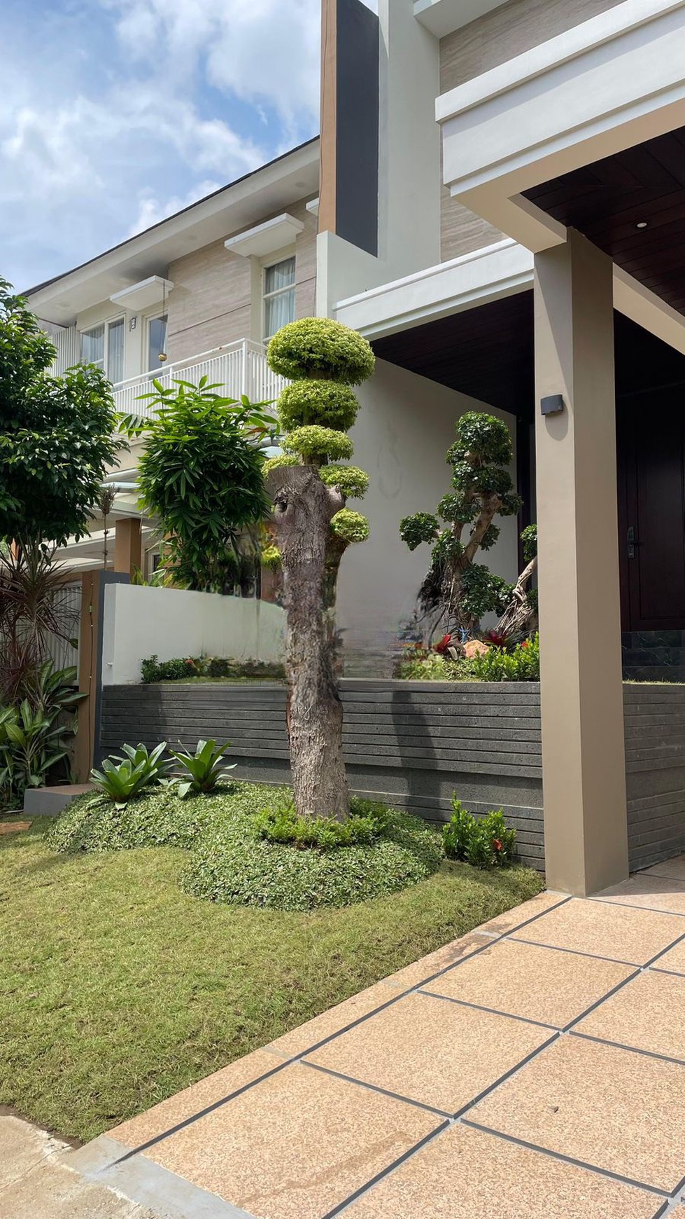 Dijual Rumah Baru East Emerald Mansion Citraland Surabaya Lokasi Dekat Gwalk, Pakuwon Mall