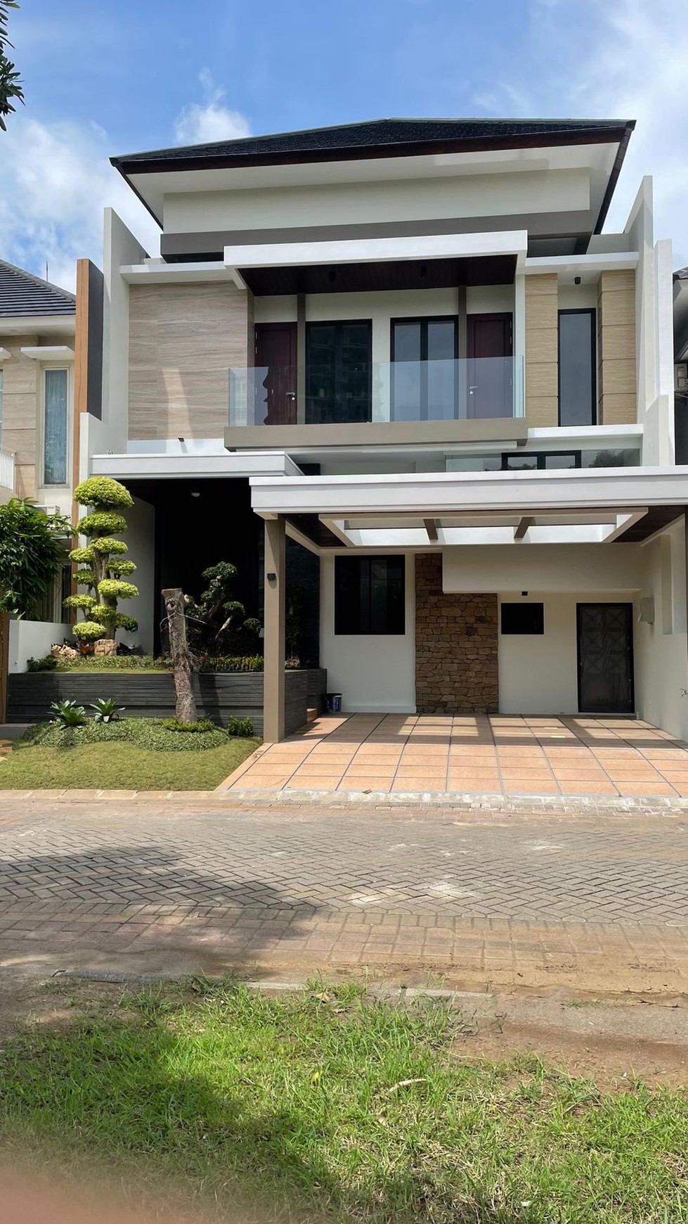 Dijual Rumah Baru East Emerald Mansion Citraland Surabaya Lokasi Dekat Gwalk, Pakuwon Mall