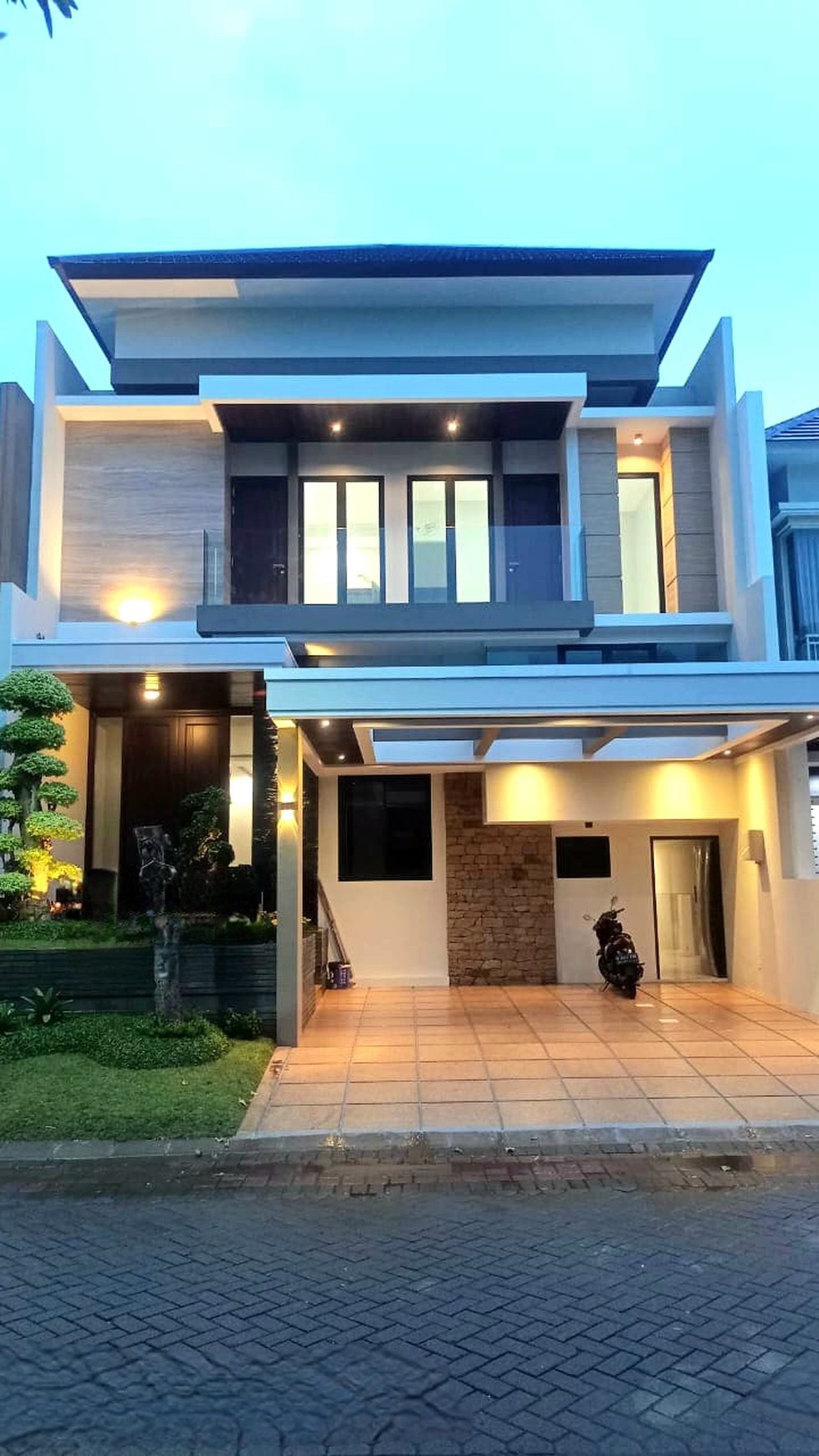 Dijual Rumah Baru East Emerald Mansion Citraland Surabaya Lokasi Dekat Gwalk, Pakuwon Mall