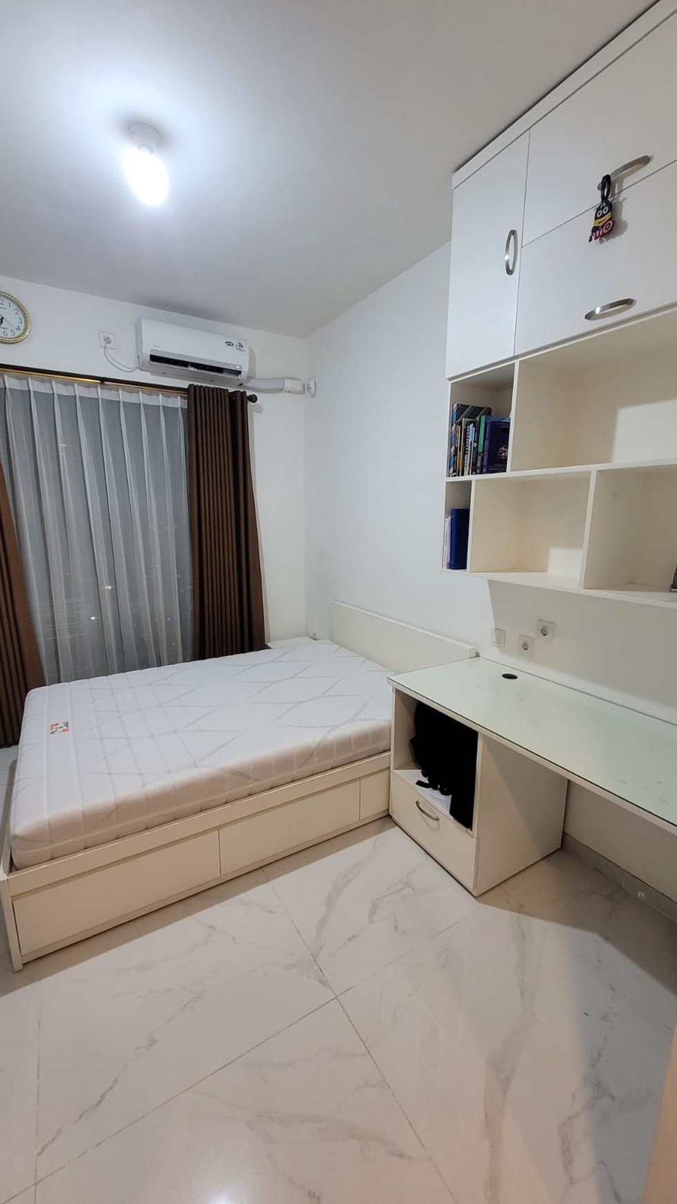  disewakan apartemen sky house bsd tipe studio full furnished. lokasi dekat kampus prasmul, depan mall aeon bsd. nyaman di tengah keindahan kota BSD City 