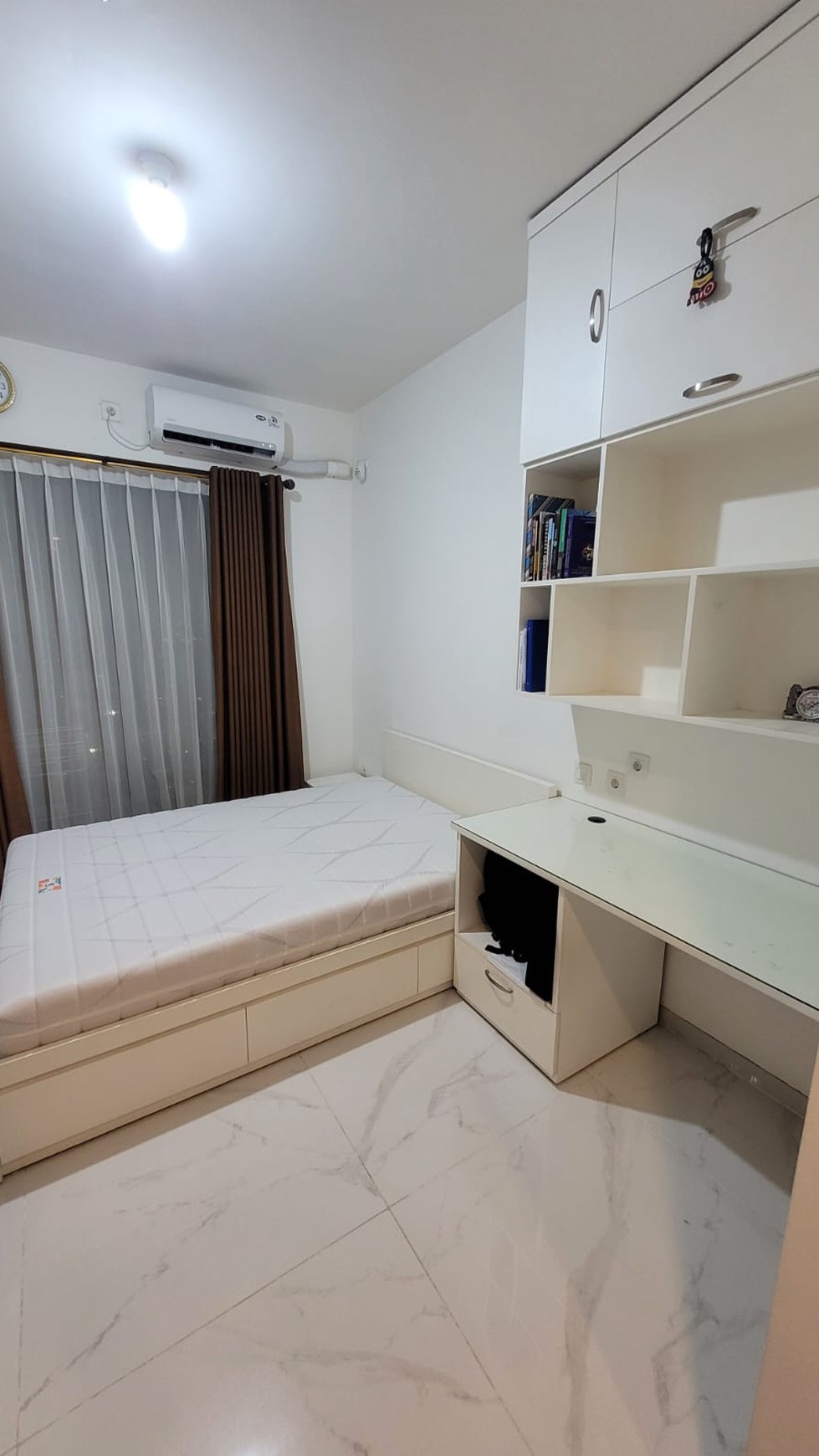  disewakan apartemen sky house bsd tipe studio full furnished. lokasi dekat kampus prasmul, depan mall aeon bsd. nyaman di tengah keindahan kota BSD City 