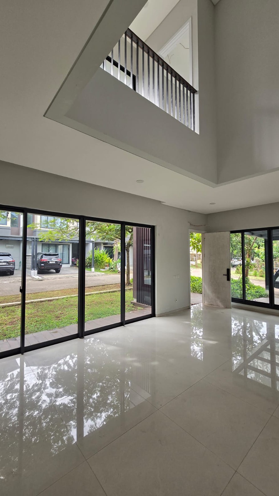 Rumah Bagus Di Discovery Amore Bintaro Sektor 9