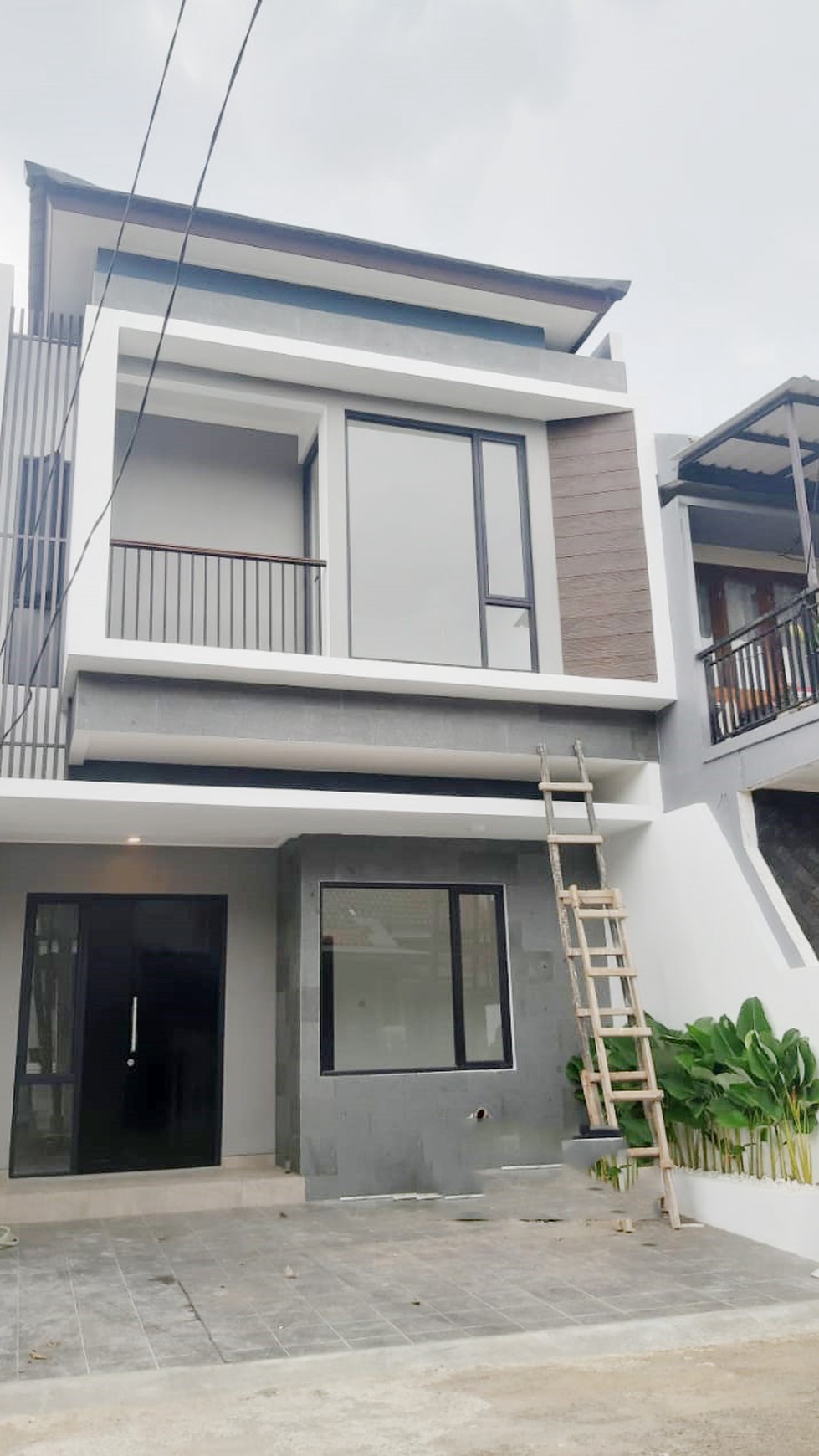Rumah Brand New di Cluster Graha Raya Bintaro harga 1Man