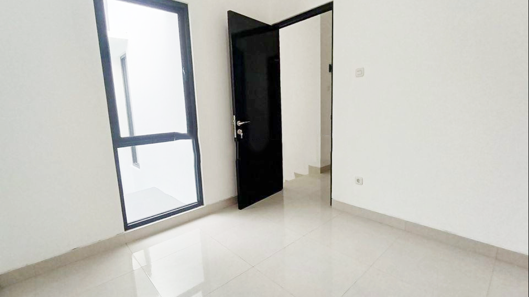 Rumah Brand New di Cluster Graha Raya Bintaro harga 1Man