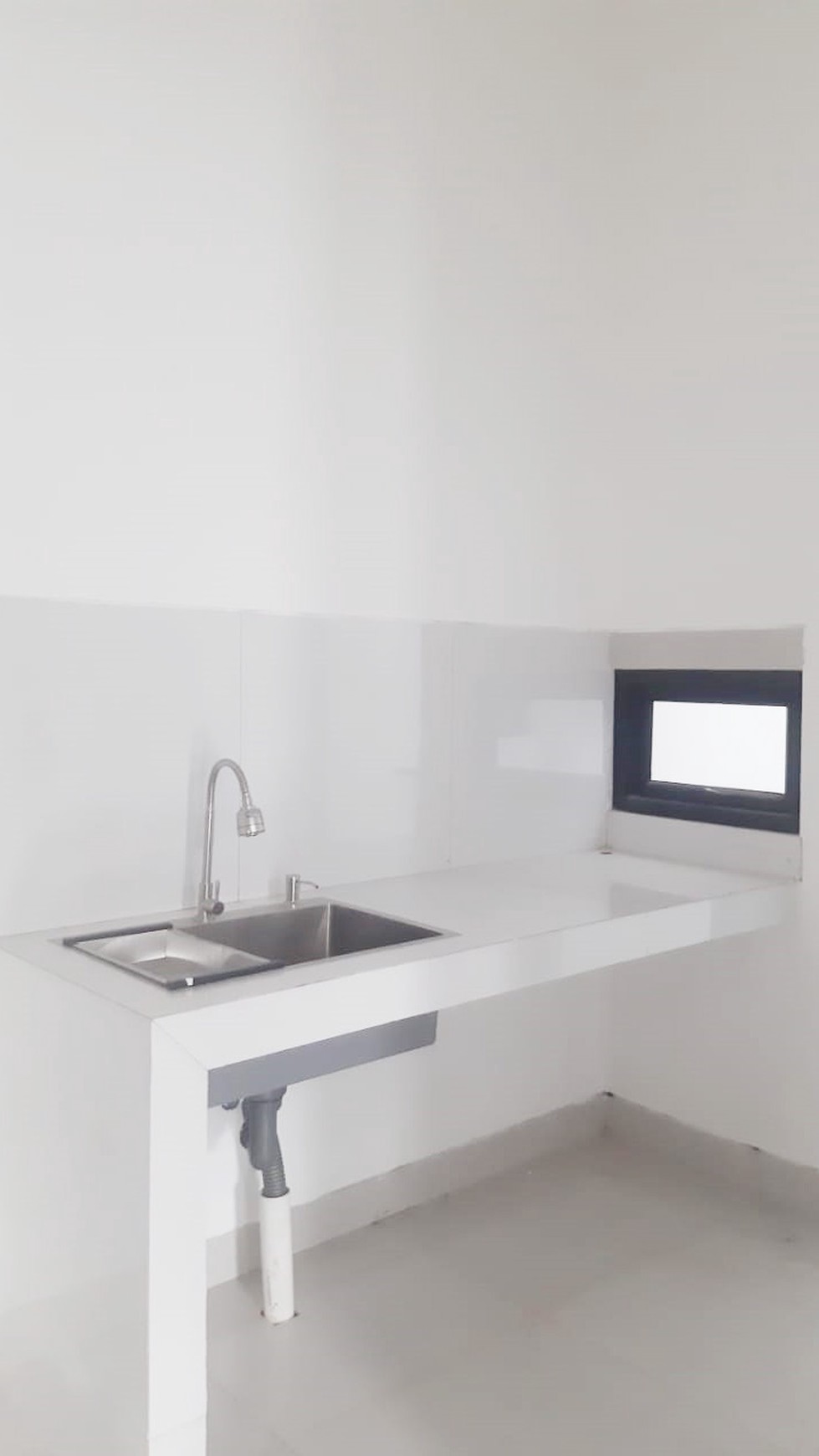Rumah Brand New di Cluster Graha Raya Bintaro harga 1Man
