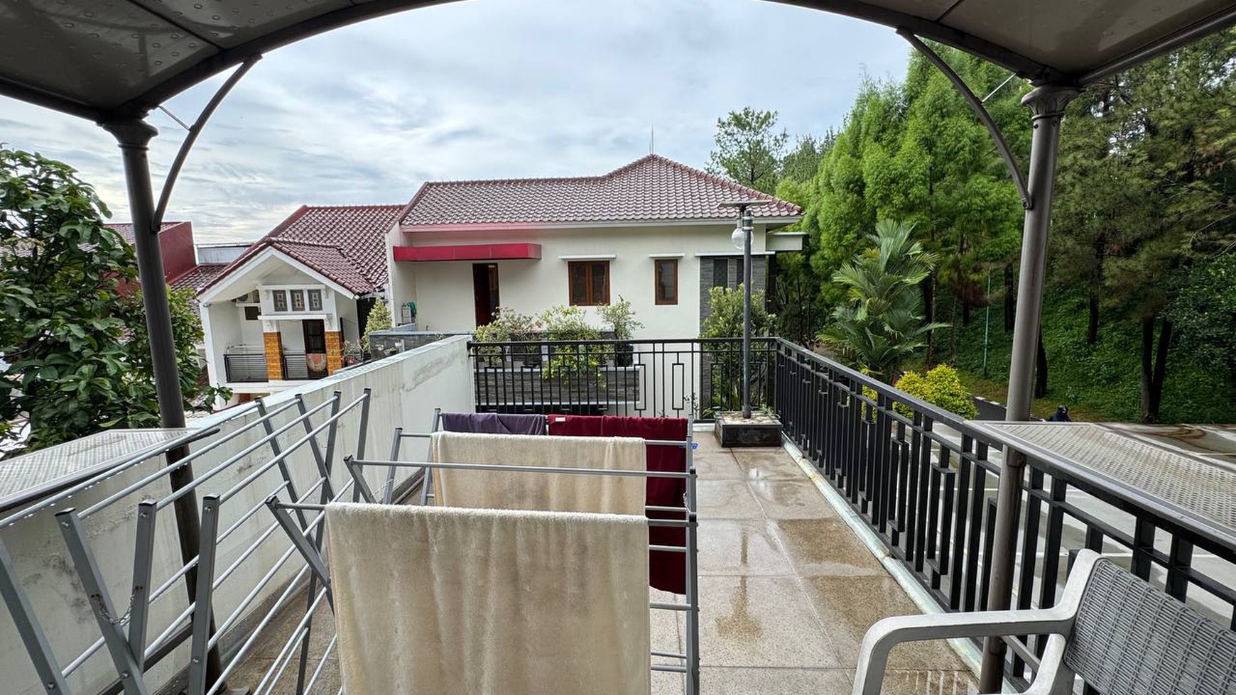 Pondok Cabe Modern Hill rumah hoek siap huni