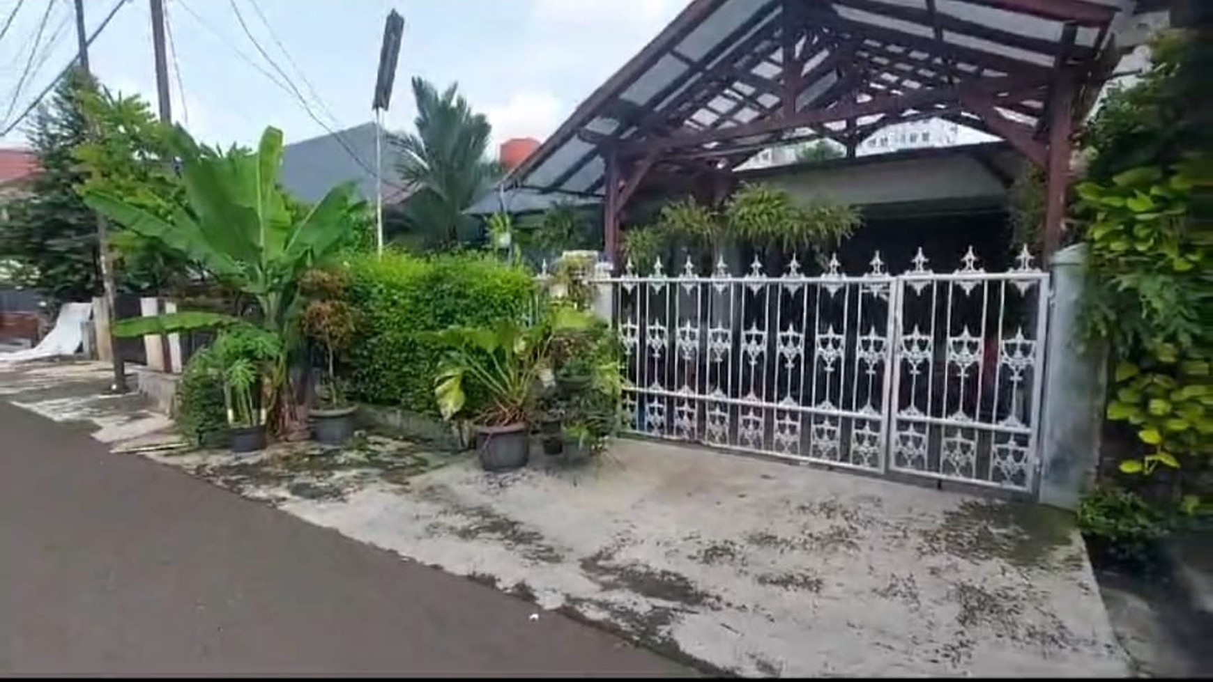Rumah Hitung Tanah Area Cipete