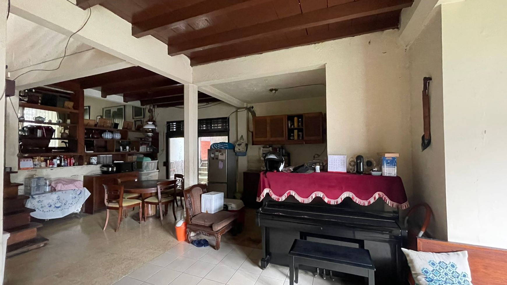 Rumah Hitung Tanah Area Cipete