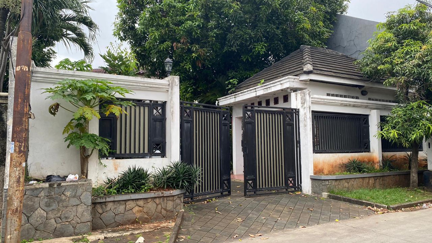 Rumah Hitung Tanah Area Cipete