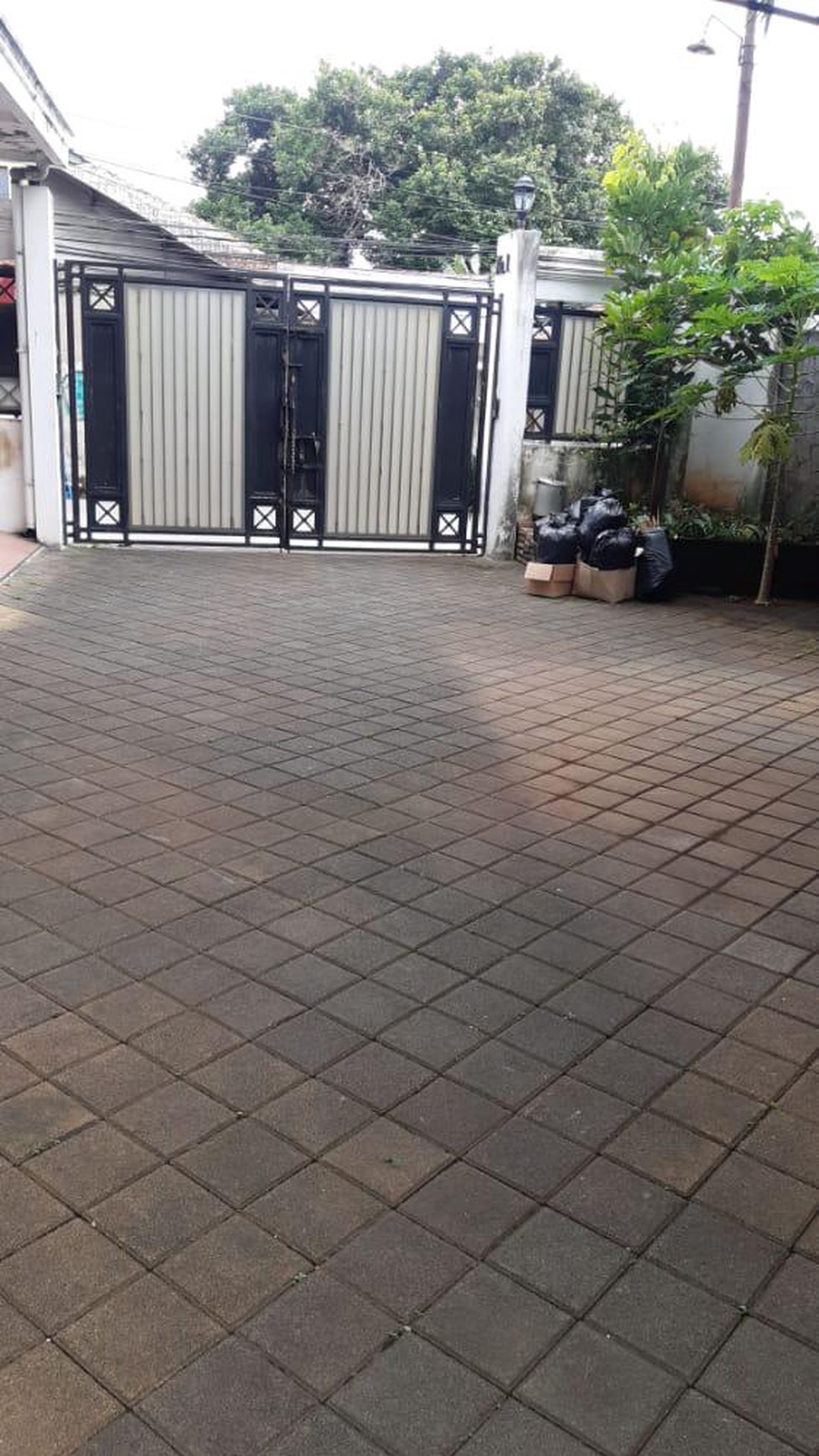 Rumah Hitung Tanah Area Cipete