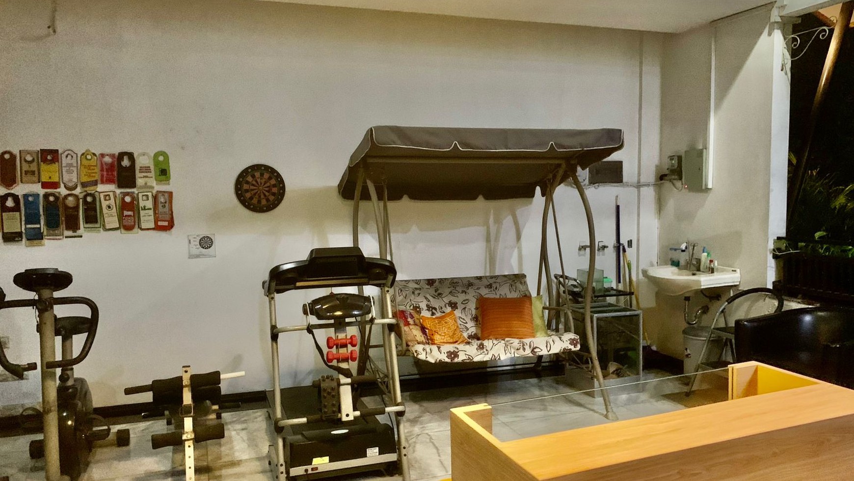 Rumah Hitung Tanah Area Cipete