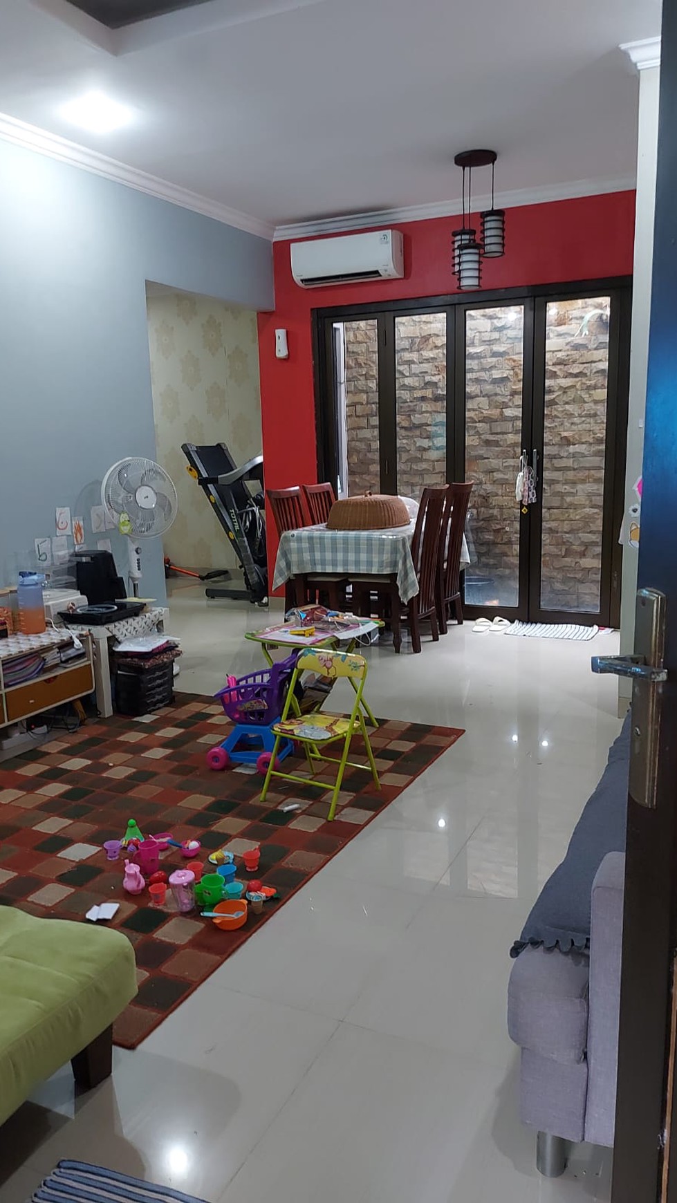 Rumah Hitung Tanah Area Cipete