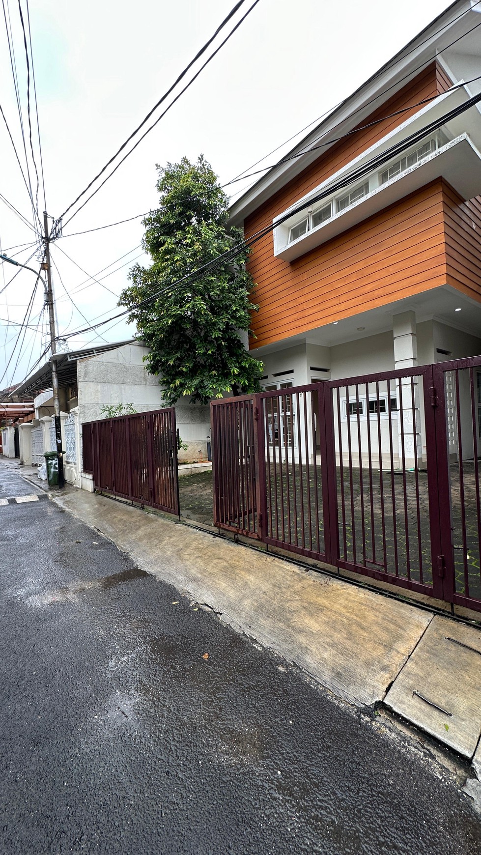 Rumah Hitung Tanah Area Cipete