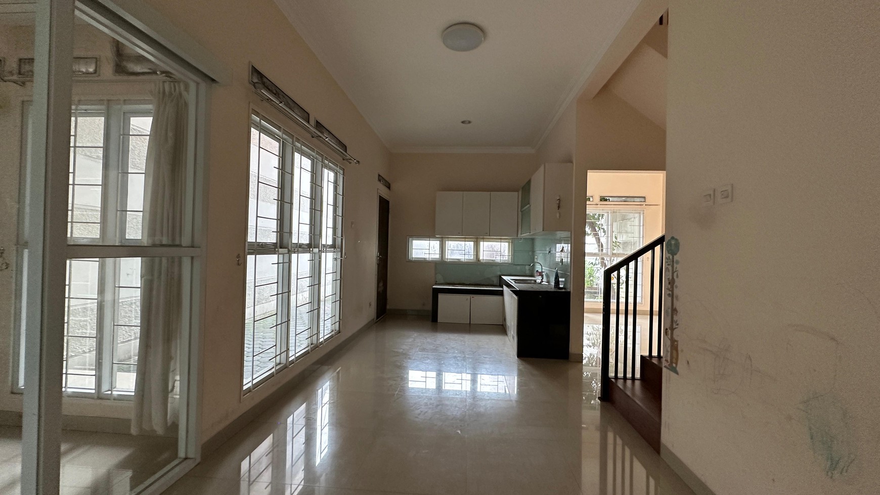 Rumah Hitung Tanah Area Cipete