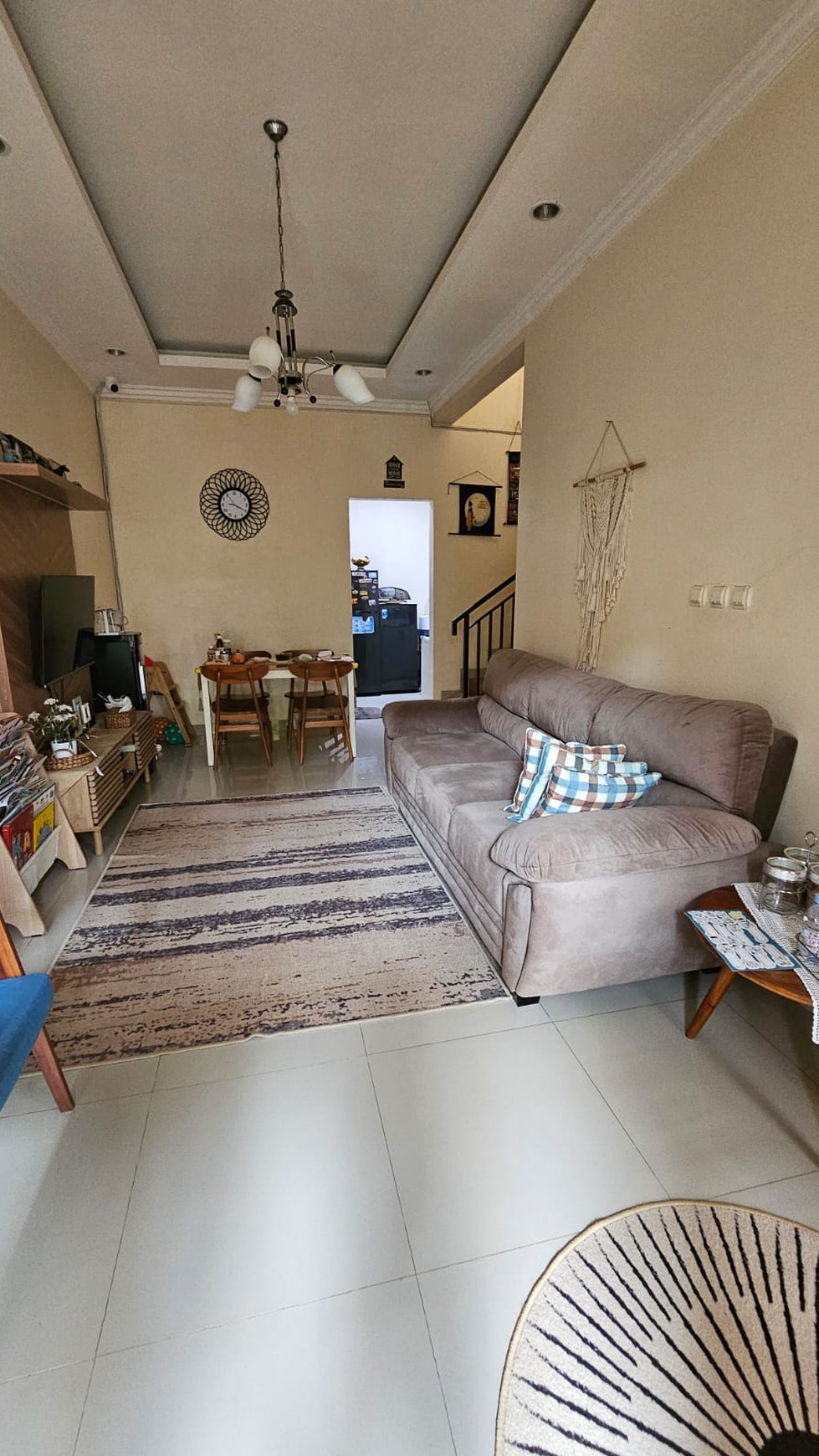 Rumah Minimalis, Bebas banjir dalam cluster di Serua Indah