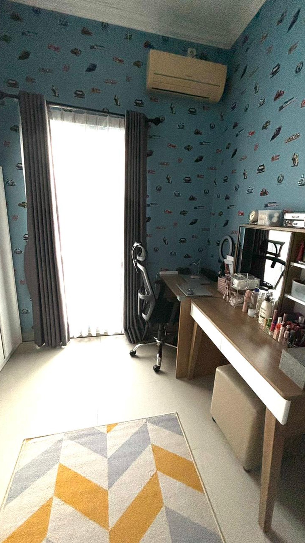 Rumah Minimalis, Bebas banjir dalam cluster di Serua Indah