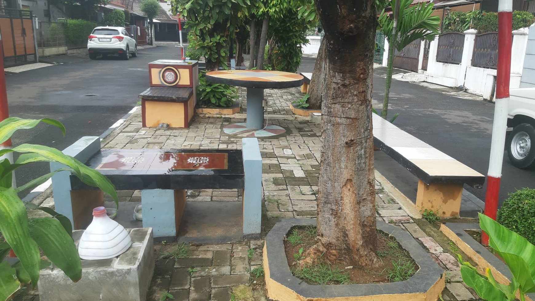 Rumah Bagus Di Komp Kembang Larangan, Jl Brotowali Ciledug