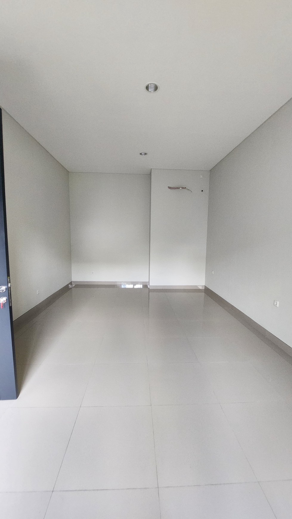 Dijual Rumah Baru Citraland Surabaya Barat Area Di Perumahan Graha Natura By Intiland Graha Family,strategis 5 Menit Ke Gwalk, Pakuwon Mall, Ptc, Supermall