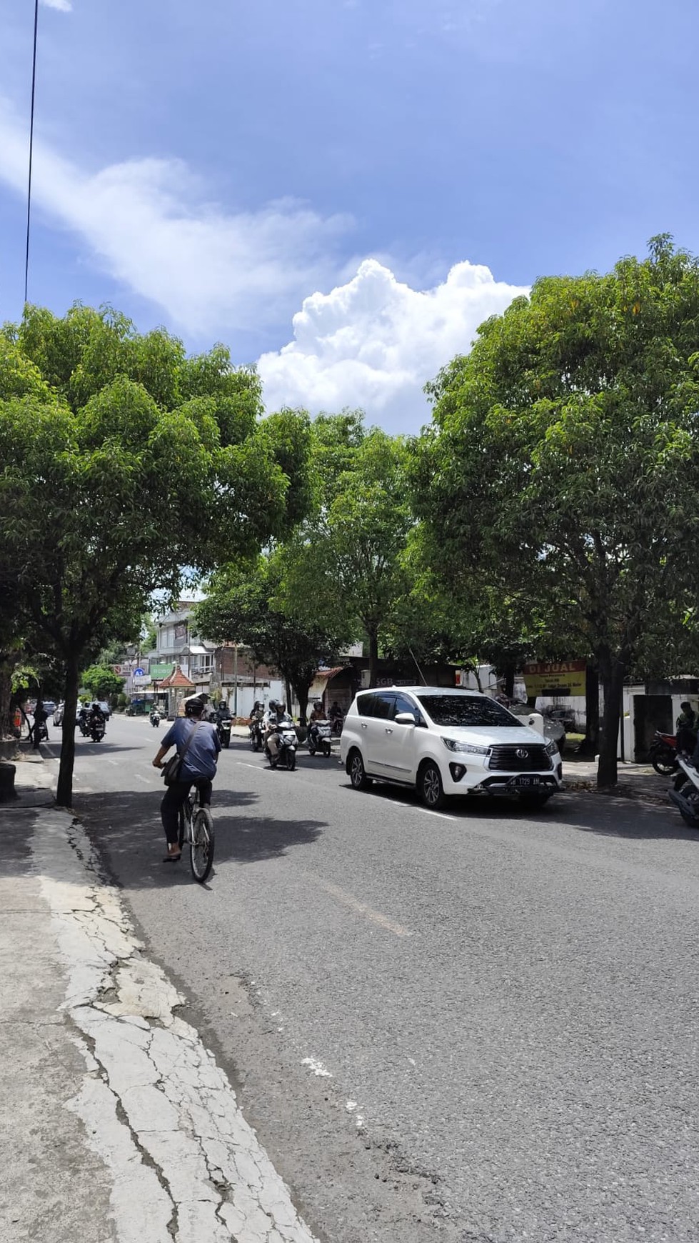 Ruko 2 Lantai Lokasi Dekat Dengan Wisata Tengah Kota Yogjakarta