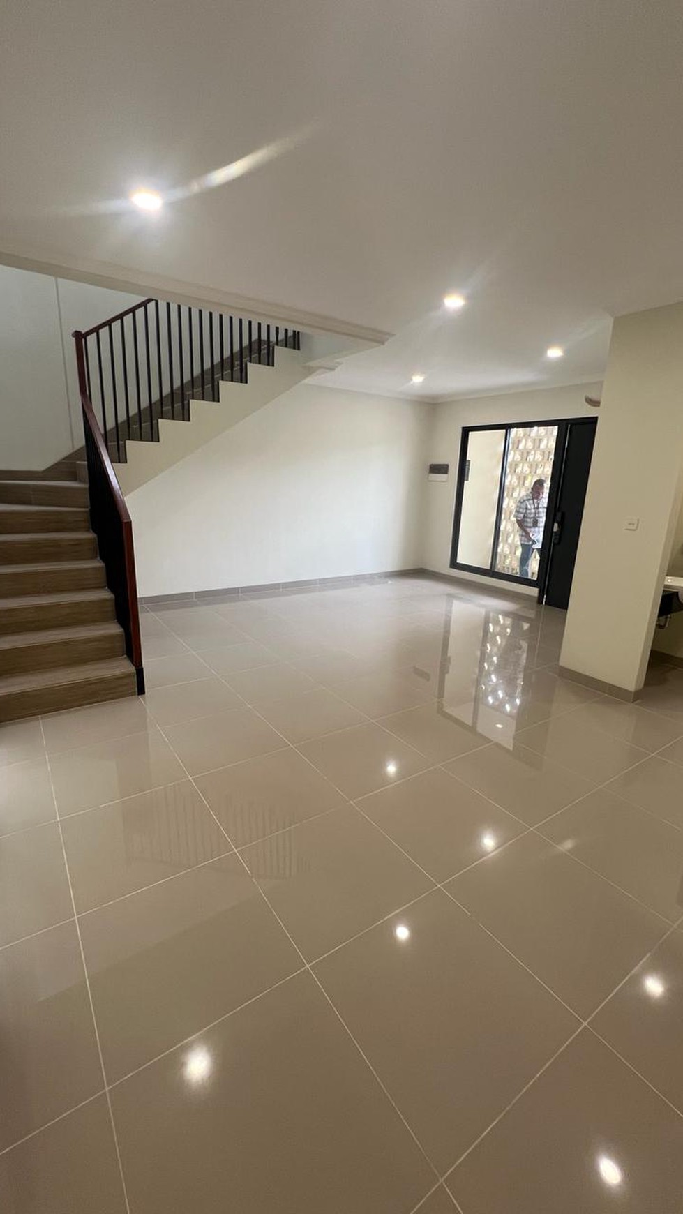 Hot Price. Rumah mewah cluster Carson, Gading Serpong