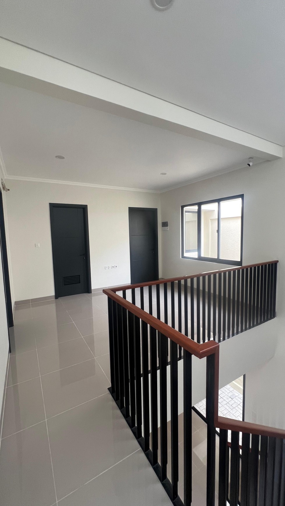 Hot Price. Rumah mewah cluster Carson, Gading Serpong