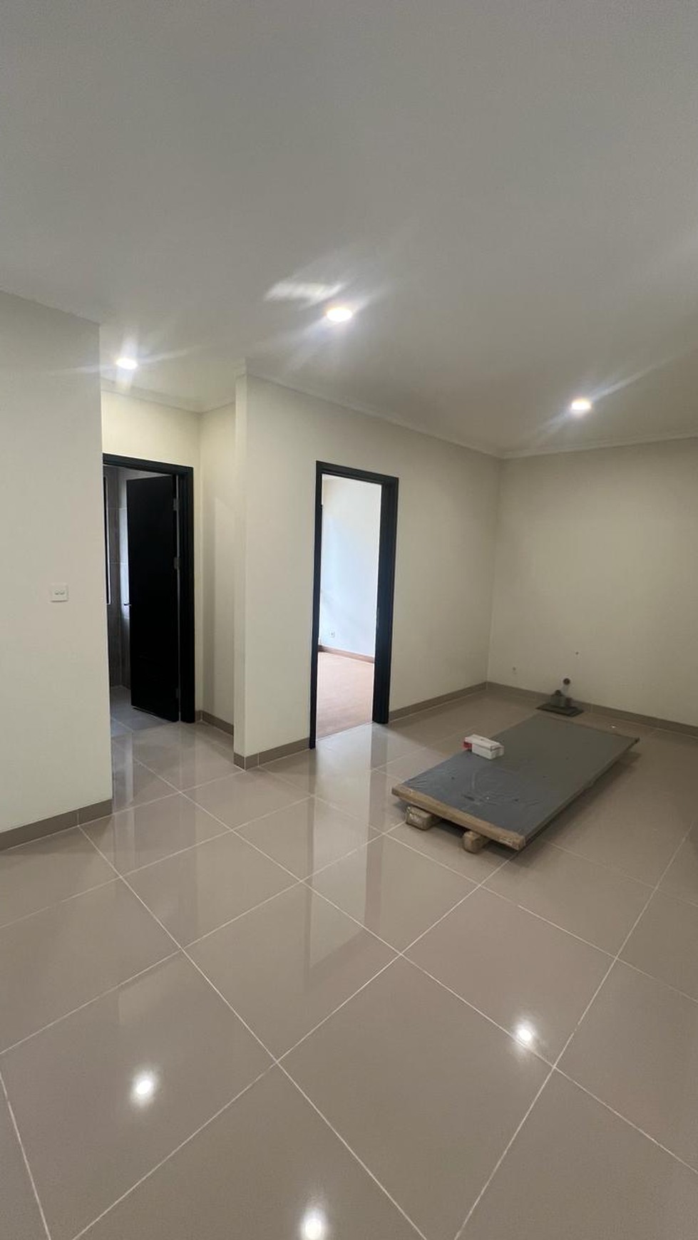 Hot Price. Rumah mewah cluster Carson, Gading Serpong