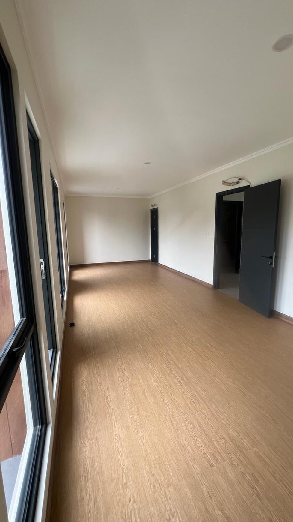Hot Price. Rumah mewah cluster Carson, Gading Serpong