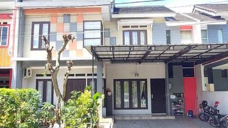 Rumah Dalam Perum Dukuh Zambrud di Mustikajaya Bekasi 