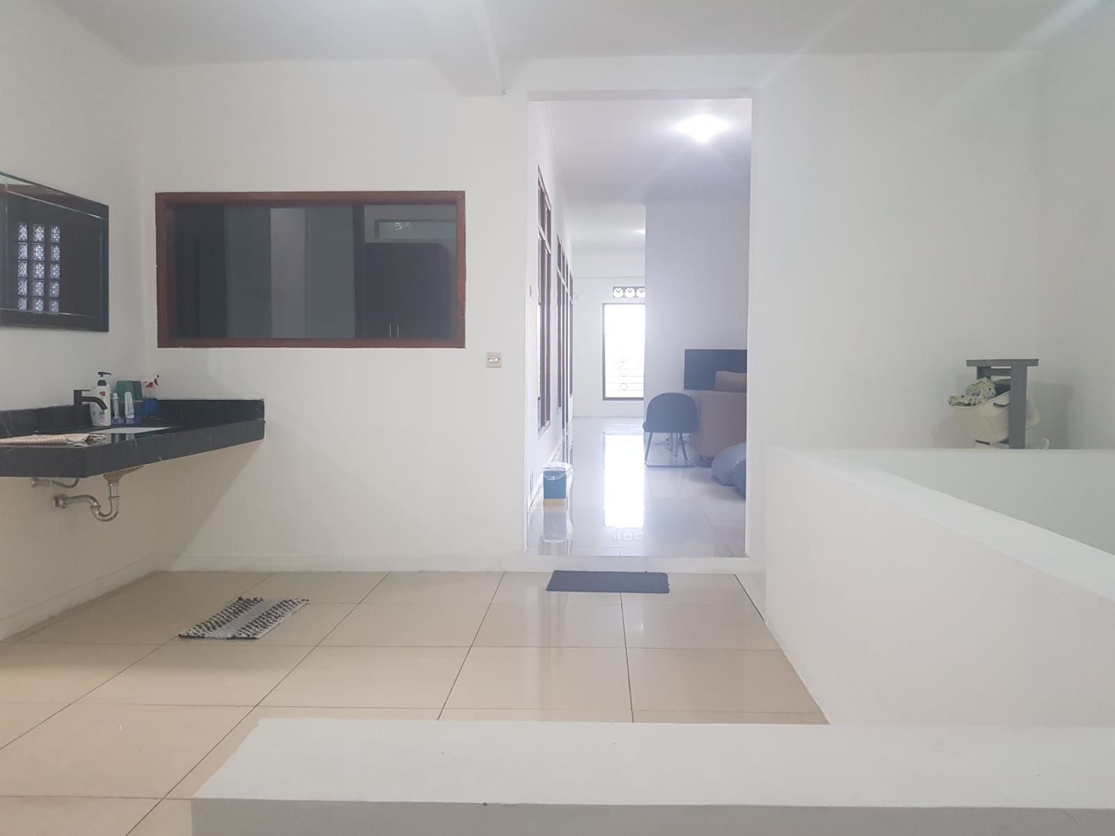 Rumah Minimalis Modern Furnished di TKI 2