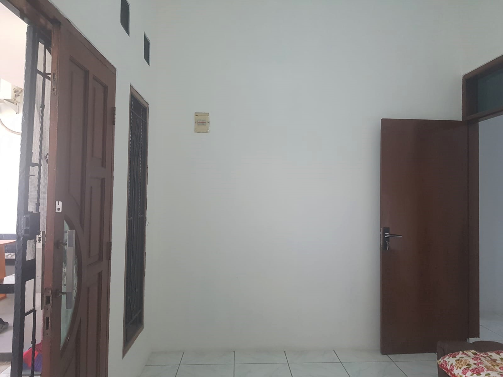 Rumah Minimalis Modern Furnished di TKI 2