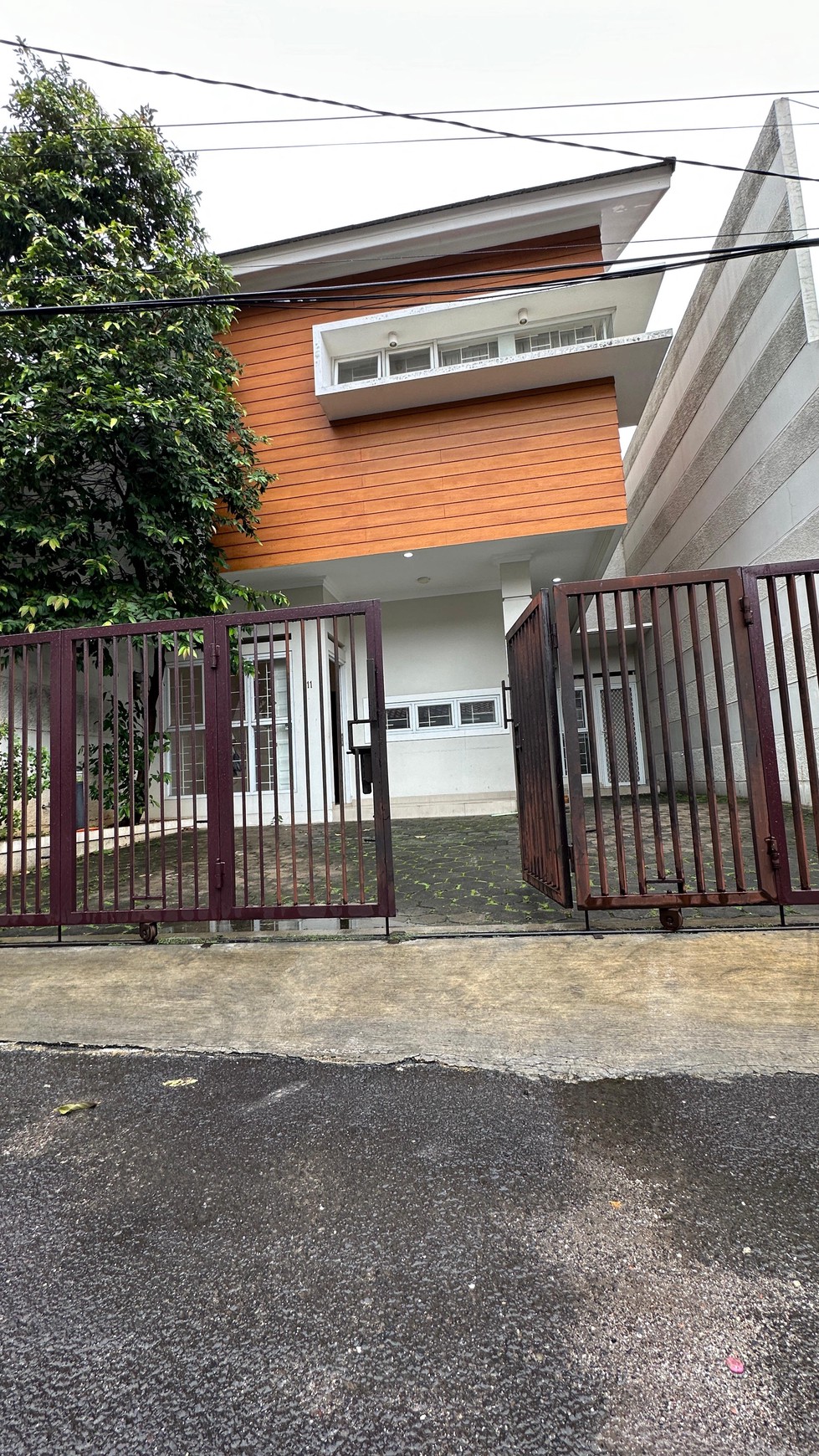 Dijual rumah siap huni di Jl Tebet Timur Dalam - Jakarta Selatan