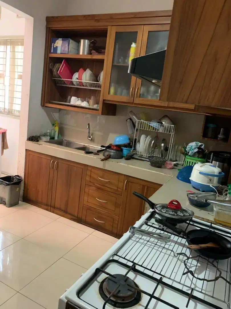 Turun harga jauh. Rumah bagus Puspita Loka, BSD