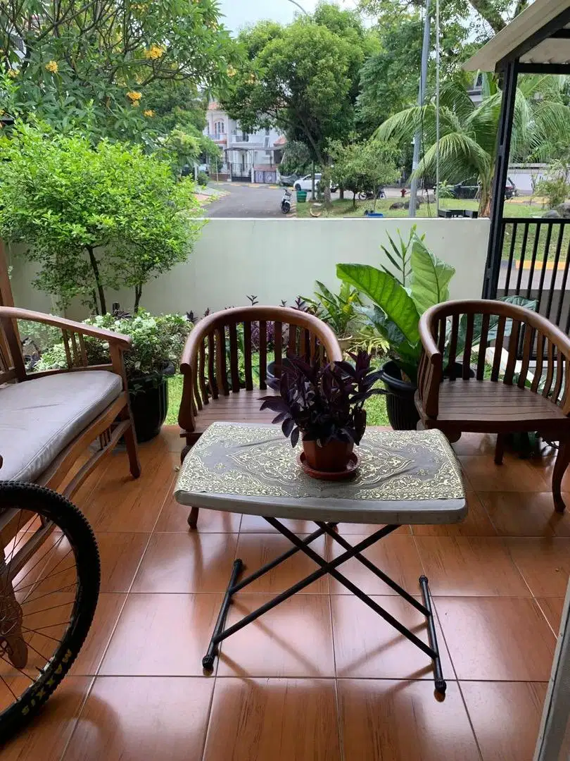 Turun harga jauh. Rumah bagus Puspita Loka, BSD