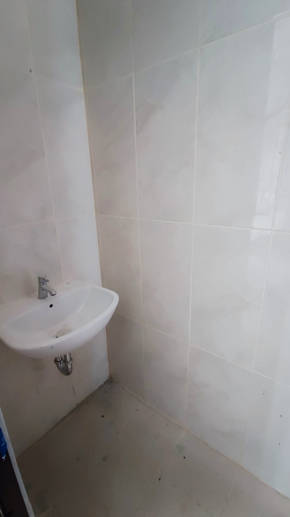Flash Sale. Rumah minimalis modern Citra Garden Serpong Aeris, Cisauk
