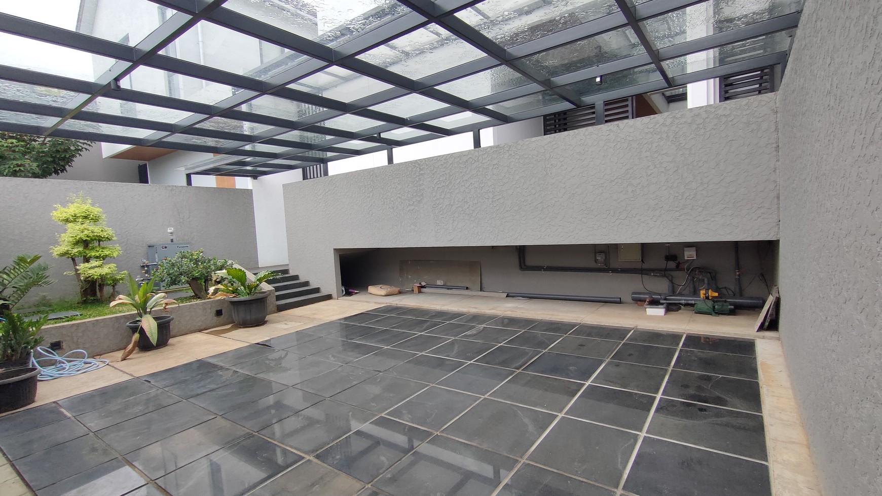 Rumah Hitung Tanah Area Cipete