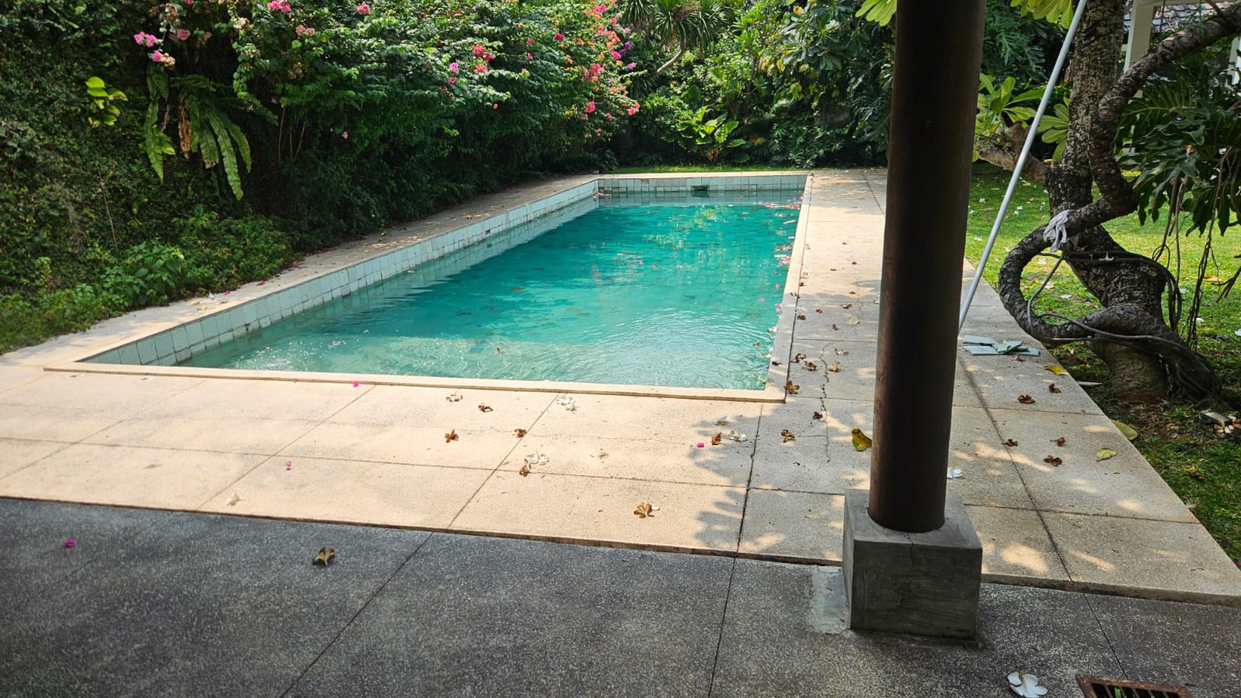 Rumah Hitung Tanah Area Cipete