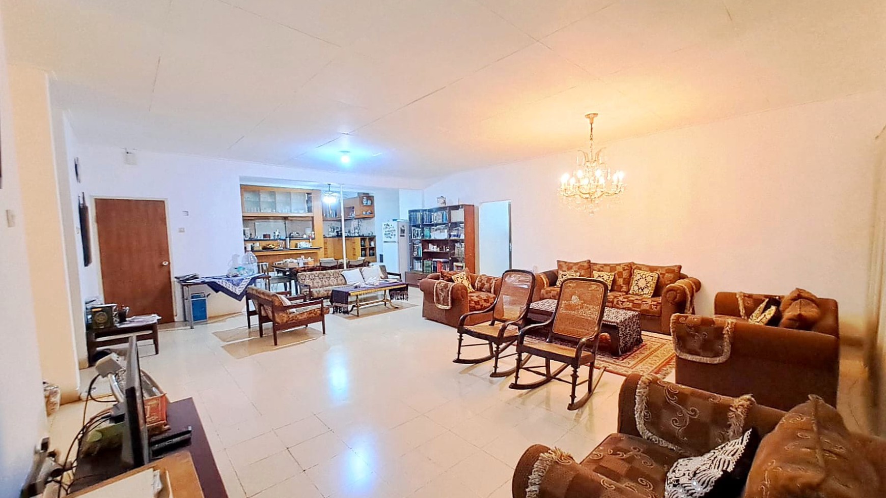 Rumah Hitung Tanah Area Cipete