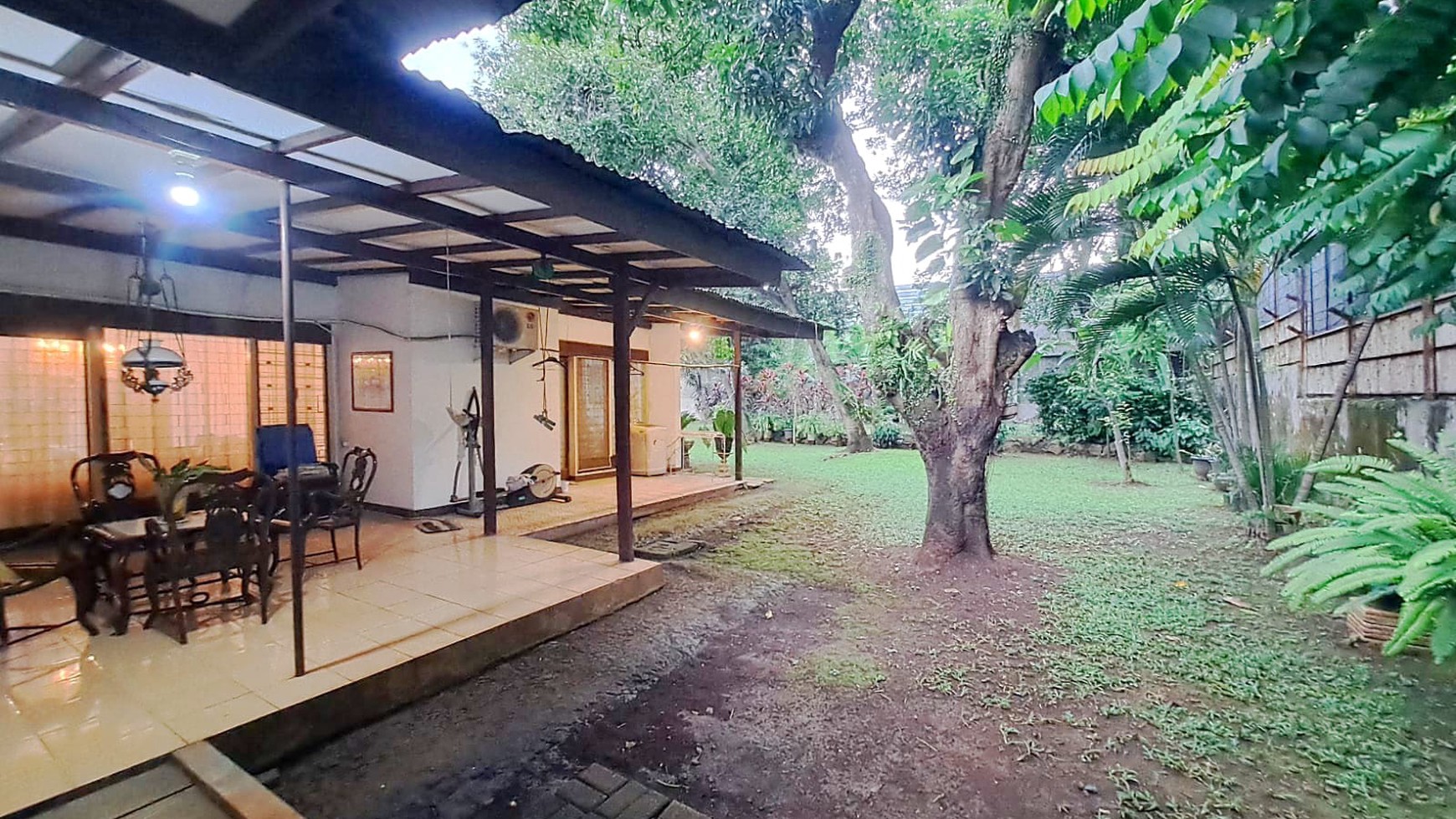 Rumah Hitung Tanah Area Cipete