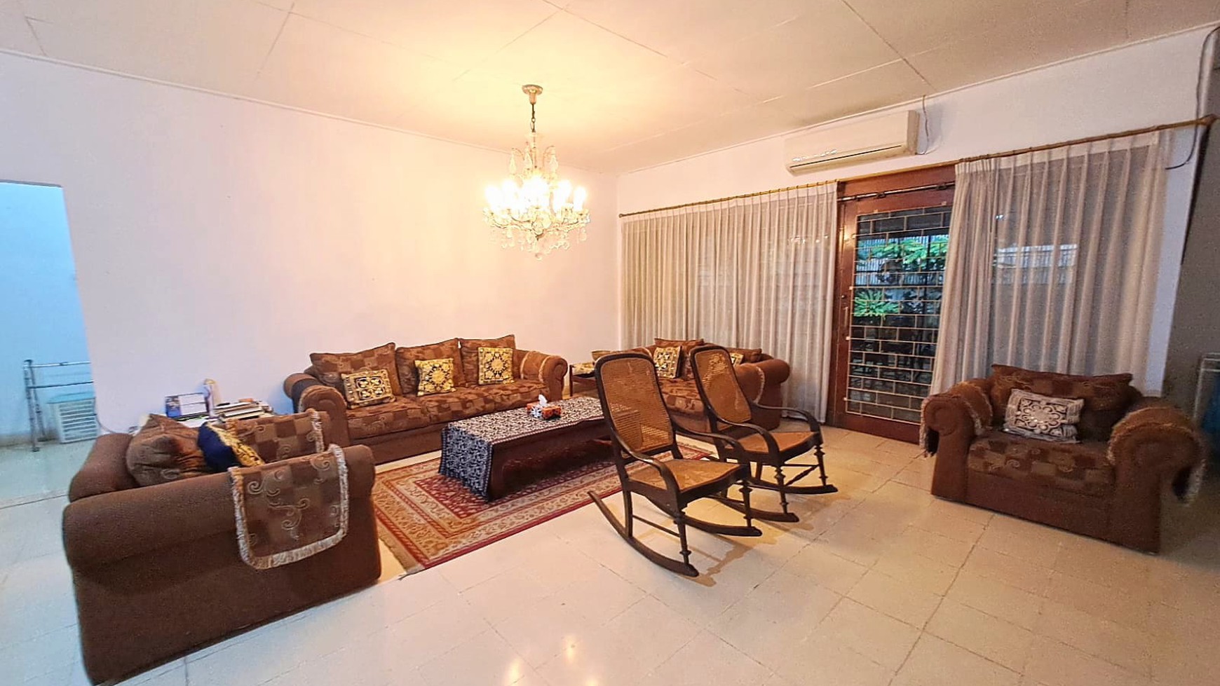 Rumah Hitung Tanah Area Cipete