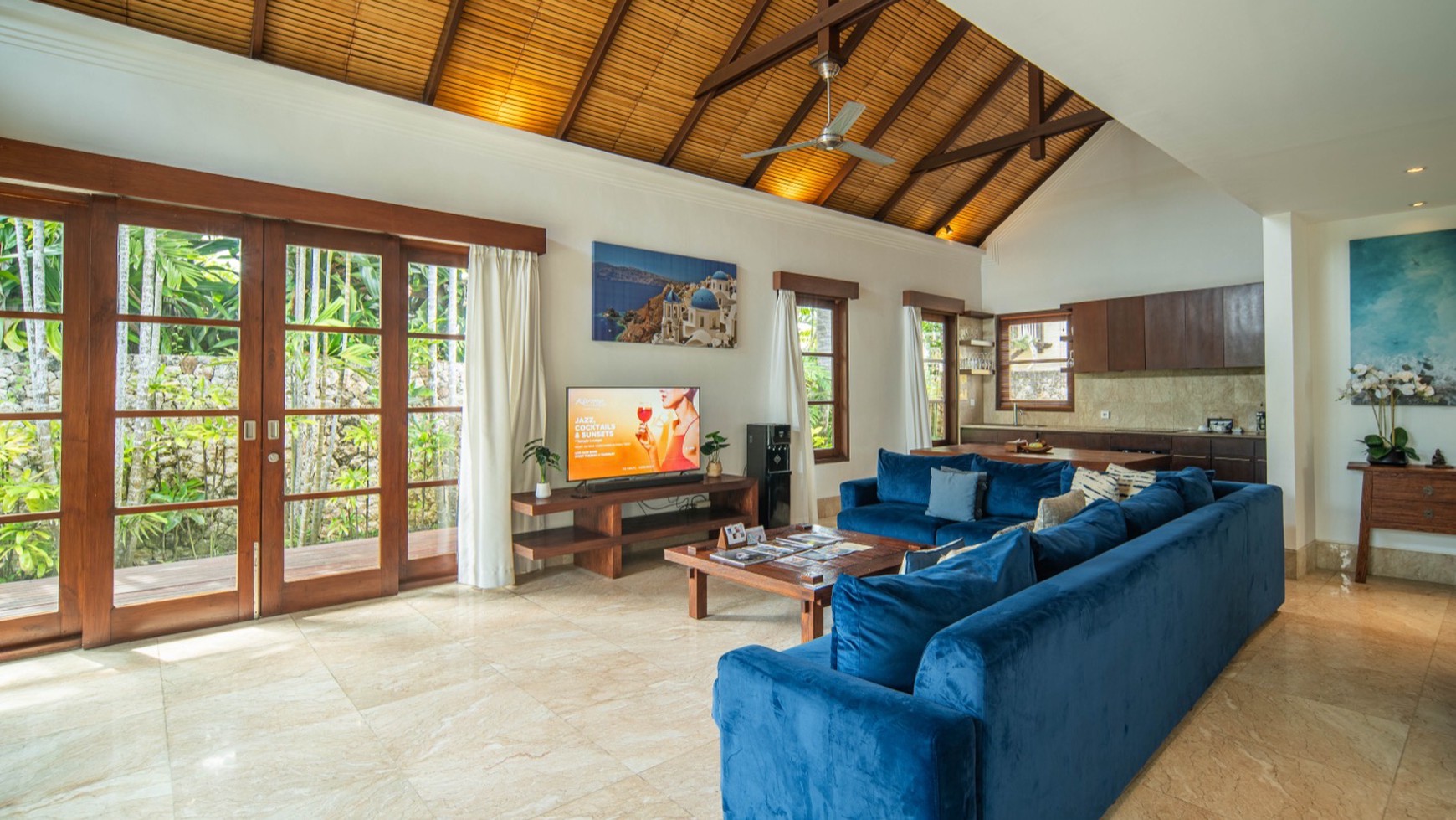 For Sale Stunning Beach View Villa For Sale in Uluwatu