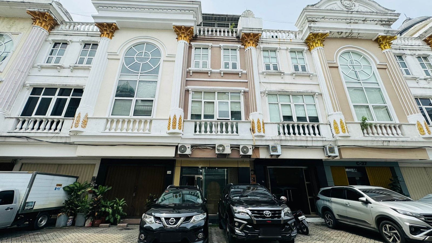 Ruko Crown Palace, Tebet