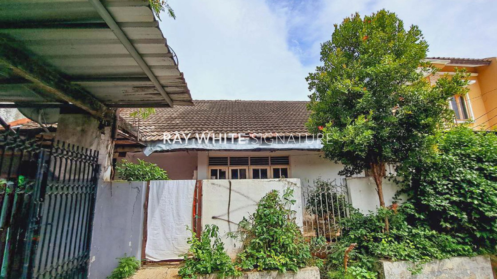 Rumah Hitung Tanah Jl. Mayang IV, Larangan