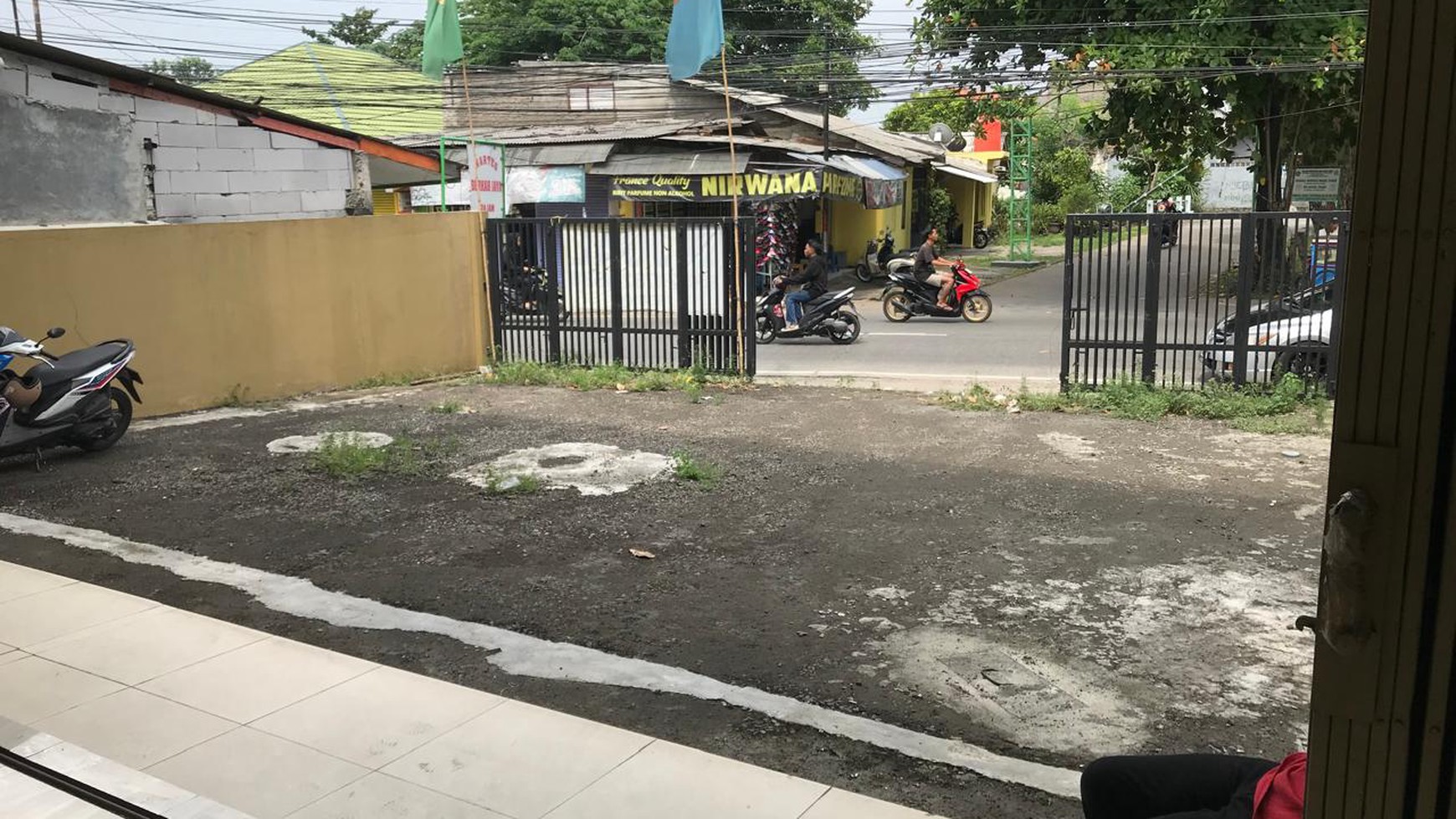 Di Jual Ruko Gandeng di Strategis Area Kondisi Baru di Bekasi 